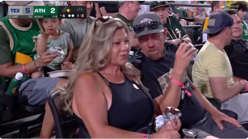 男球迷「狂揉女友美胸!」大聯盟轉播急切畫面 18禁片段瘋傳