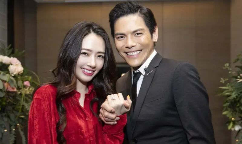 向佐爆欠555萬賭債！「向家全家破產」靠向太直播帶貨　他急發聲回應了