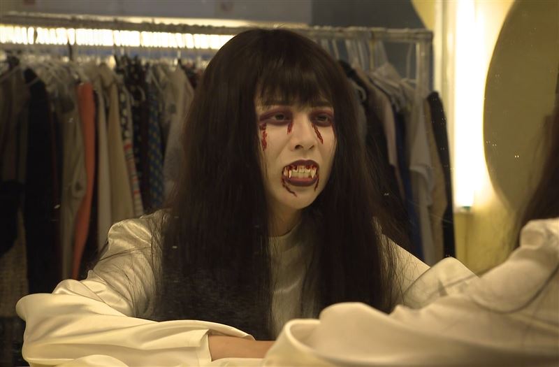 農曆七月扮鬼！台8女星「七孔流血」自誇可愛　驚吐攝影棚遇靈異現象