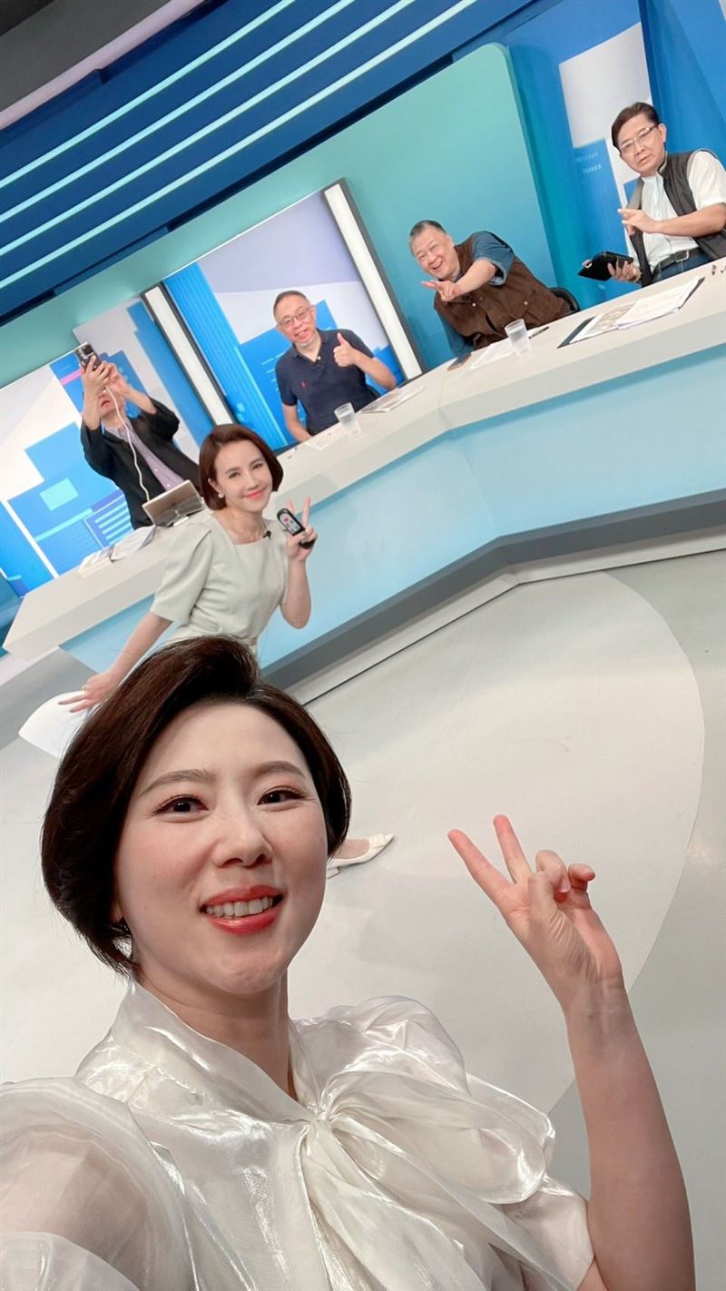 三立《陪審團》2周年　許貴雅+周楷政論姊弟檔聯手「慶生」