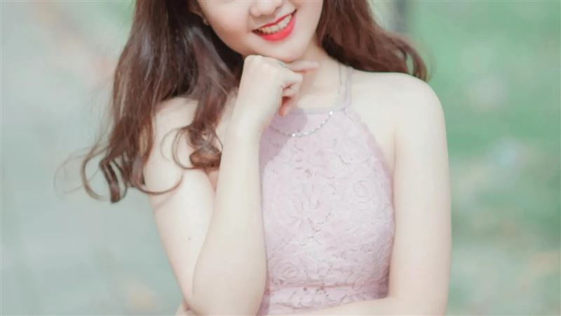 台男豪撒13萬元寵中國女直播主！業者嫌小咖　揭「百萬級乾爹」內幕