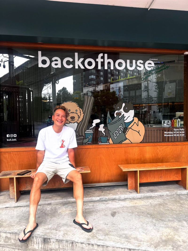 愛妻泰國帳戶突被凍結！等3周「慘被逼迫結清」　男星不忍出面發聲了