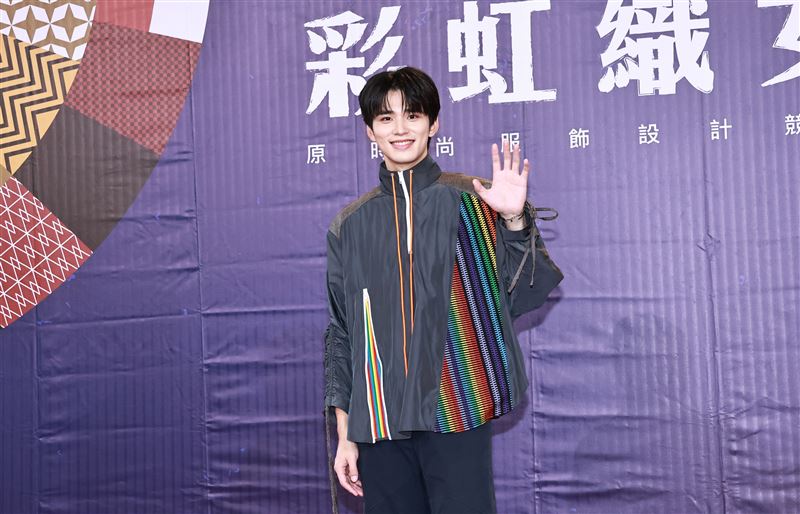 25歲小鮮肉震撼宣告：可穿膚色內褲上陣！招認就愛「反差萌」這一味