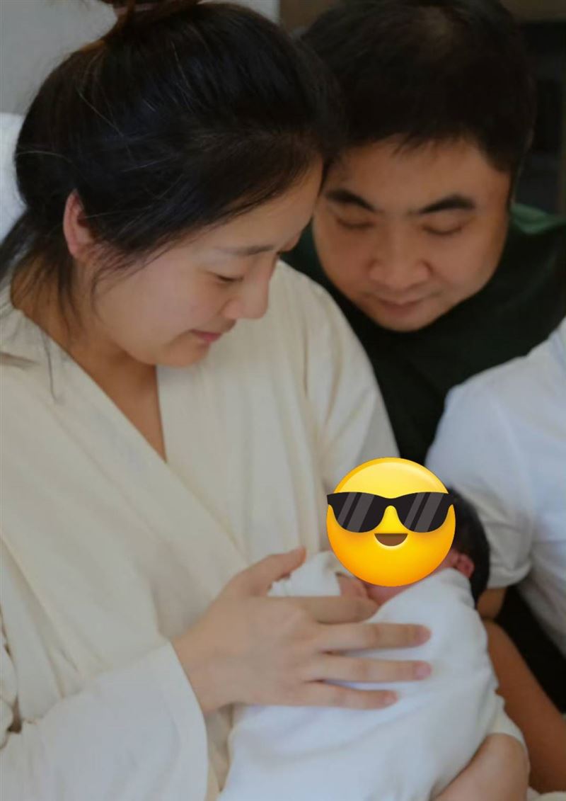 恭喜！41歲資深男星妻順產第三胎　晉升一家五口「幸福同框畫面曝」