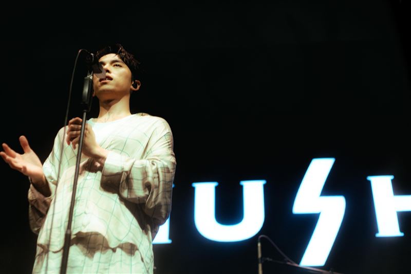 金曲歌王首登泰國演出！吐心聲「非常緊張」　1招擄獲全場觀眾