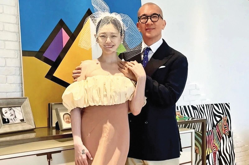 無限期停工仍走不出喪妻之痛　有人見他天天獨守墓園