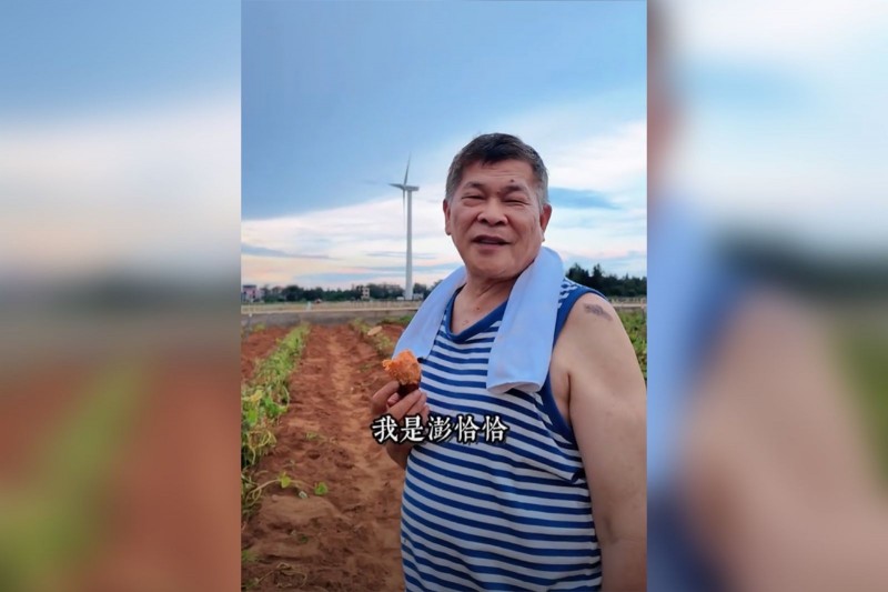 獨家／澎恰恰賣地瓜還債「從早拚到深夜」？　真相曝光：早晚各1場直播