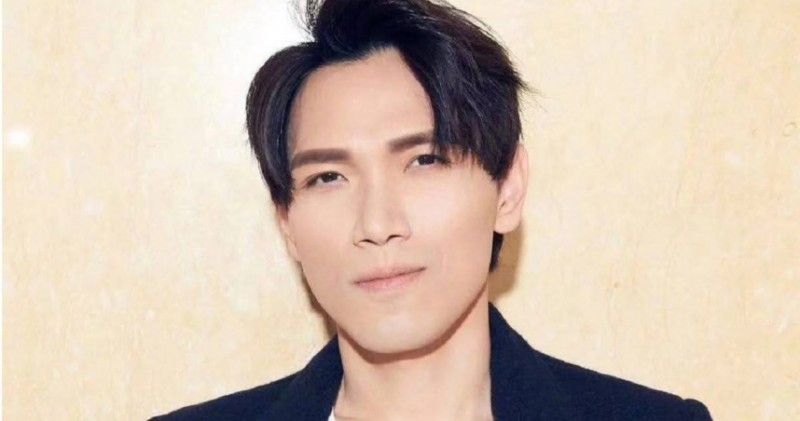 金曲樂團遲到趙露思遭殃　楊宗緯開唱挨轟「史上最爛」