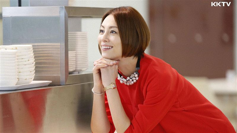 大咖女星出事了!腦部亮紅燈 IG停更2個月「代言頒獎全喊卡」