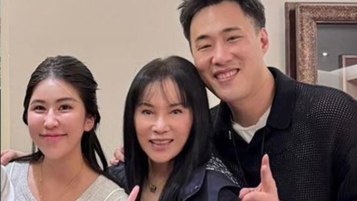 社群停更2年！余天大女兒近照曝光　柔柔曬「珍貴全家福」