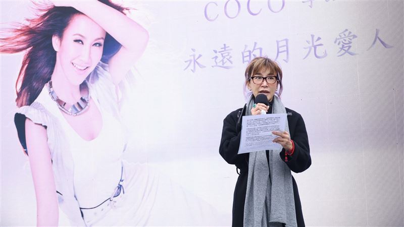 李玟生前私訊被公開！帳號遭網友盜入　二姐李思林痛心求尊重死者