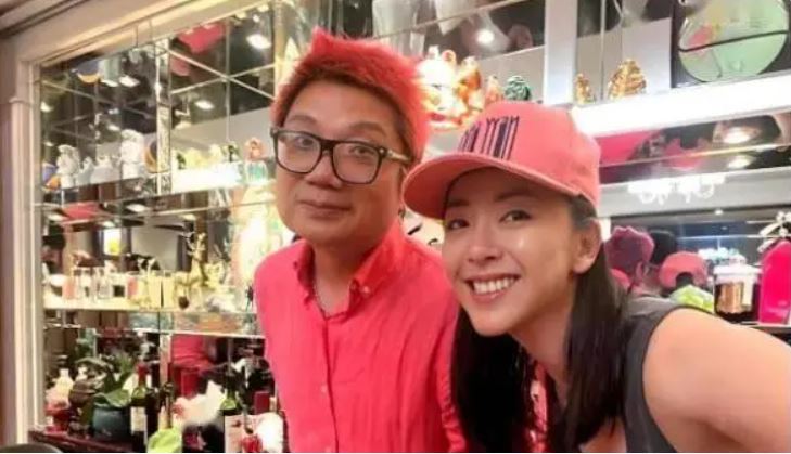 宋伊人與程青松相差25歲！網友炸鍋：他們是怎麼走到一起的？