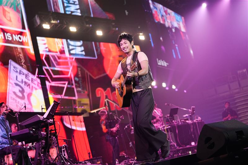 日本男神來了！藤岡靛現身超犀利趴　突喊「好寂寞」原因曝光