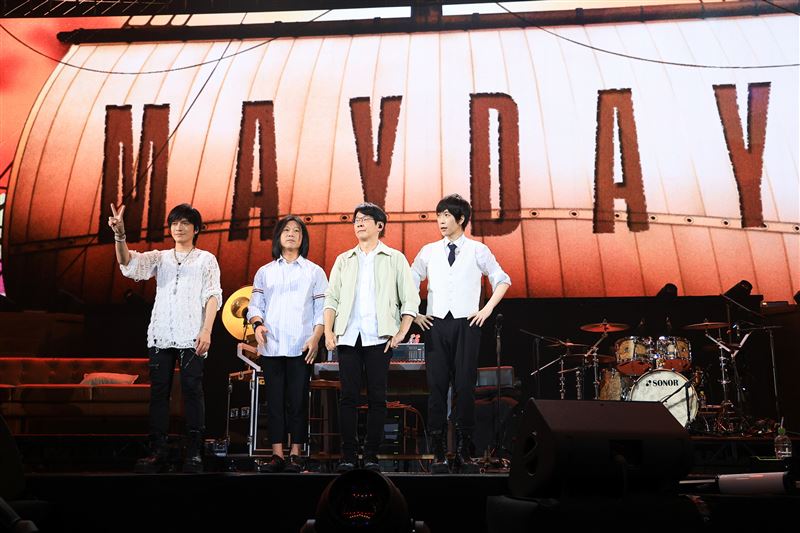 五月天開唱獨缺石頭！阿信喊話五迷「不要太開心」怪獸突哽咽發聲