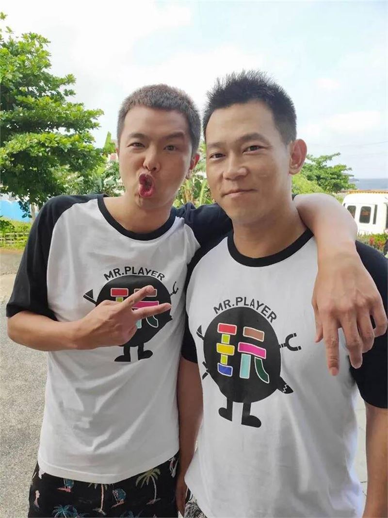 小鬼與顏正國「玩很大」同框回顧曝光 兩人合體惹哭粉絲淚喊:天國重逢