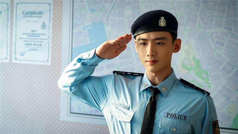 爆破威力太震撼！白敬亭被「震飛」當場暈了　陷時間迴圈慘被圍毆