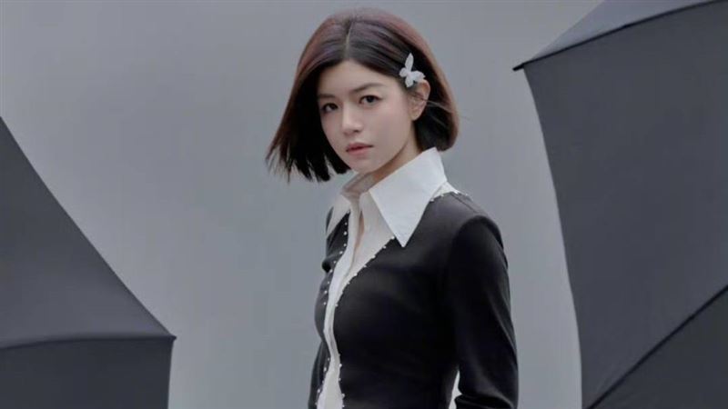 中國國慶沉默！陳妍希「雙十無預警發文」喊話關注大會　震驚小粉紅