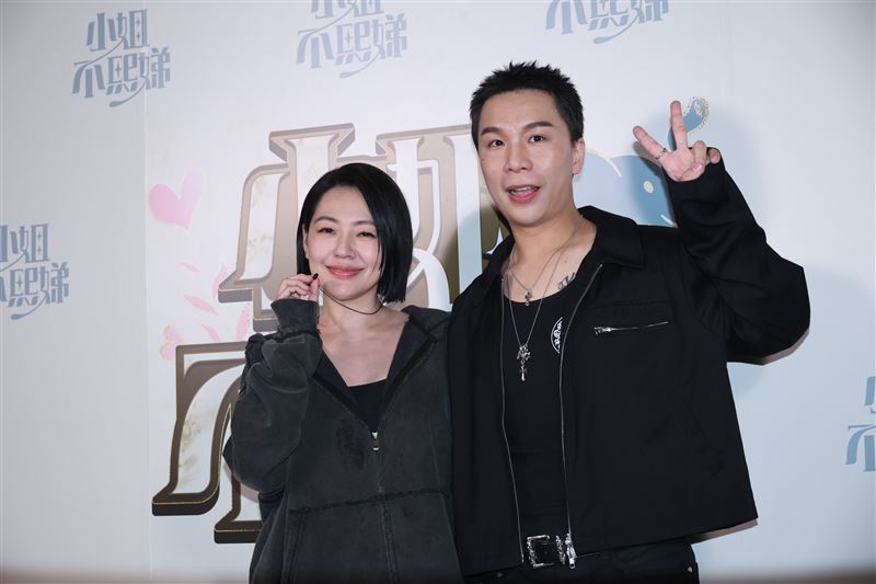 金鐘慶功／小S逼問陳漢典GG多大？Lulu不忍全招了　4字揭真實尺寸