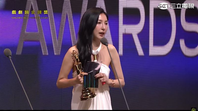 金鐘60／楊謹華奪女主角獎上台「聲音都在抖」　掏紅包小抄淚謝2貴人