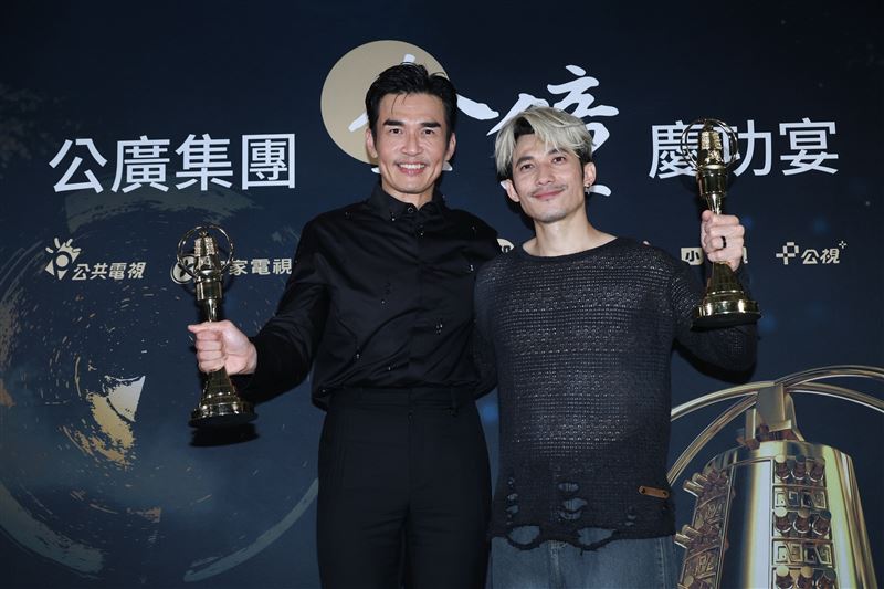 金鐘慶功/連炳發「首位越南籍影帝」手機被灌爆!楊一展宣布獎金捐一半