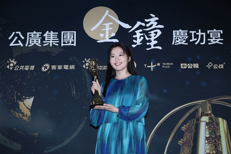 金鐘慶功／床戰植物人封后！楊小黎噴光「10萬妝髮費」　為走紅毯吃超慘