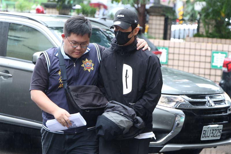 稱「孩見修杰楷上銬」遭打臉被炎上!賈靜雯首露面吐近況 真實心境曝