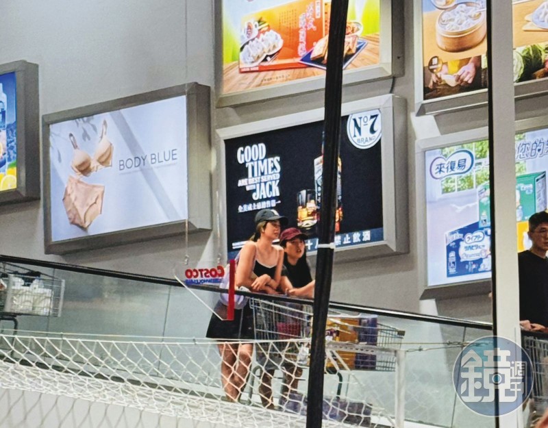 敬業甩肉／獨家！逛賣場補貨養肉　莫允雯激瘦成骨感紙片人