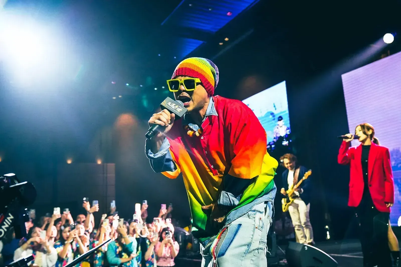 黃明志捲謝侑芯命案！北市觀傳局宣布全面下架「與他相關的宣傳素材」