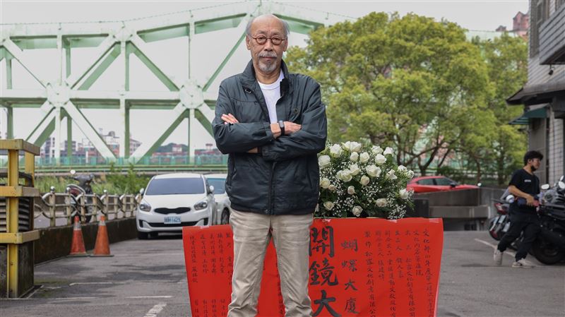 馮淬帆悼「最愛的他」後巧合同天離世！網湧入哀悼　議員：這安排很馮導