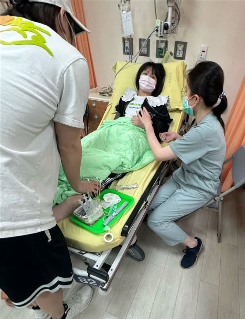 「那對夫妻」愛女胸痛險送加護病房！檢查結果出爐　母Nico一聽腿軟