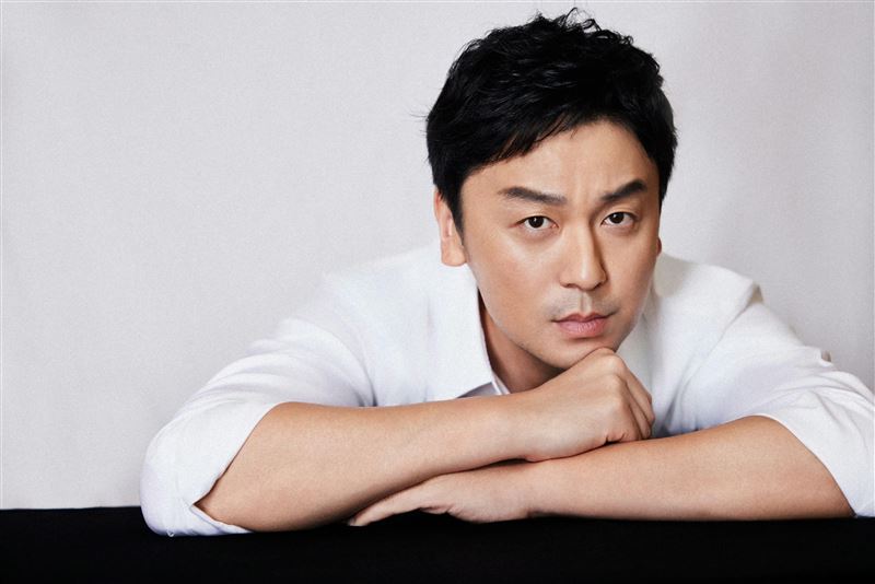 去年才拿金雞獎！大咖影帝突宣布「暫停工作」　背後原因曝光了