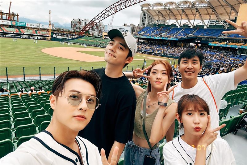 胡釋安提供粿粿住處「女友同意」 聲明1關鍵網讚範本:寫得比王子好