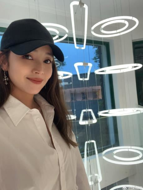 昔喊「定居上海找房子」挨轟！侯佩岑IP定位曝光不藏了　網全炸鍋