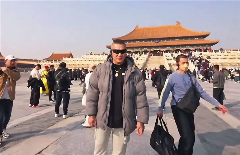 股東鬥館長內幕2／成吉思汗月虧千萬撐不住　館長找紅錢成內鬨主因