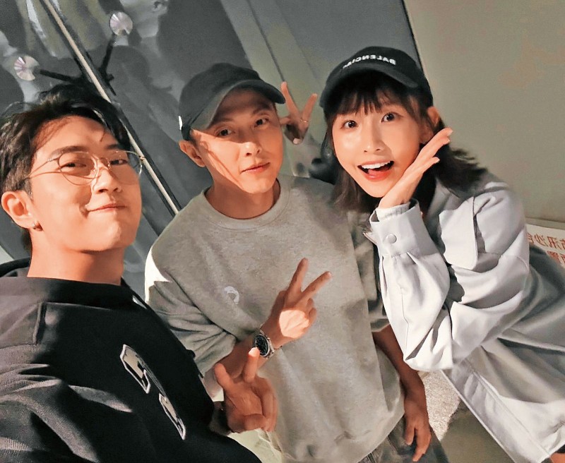 裸體相擁法院見/在外同居避不見面3個多月 粿粿王子挑釁吃定范姜一點