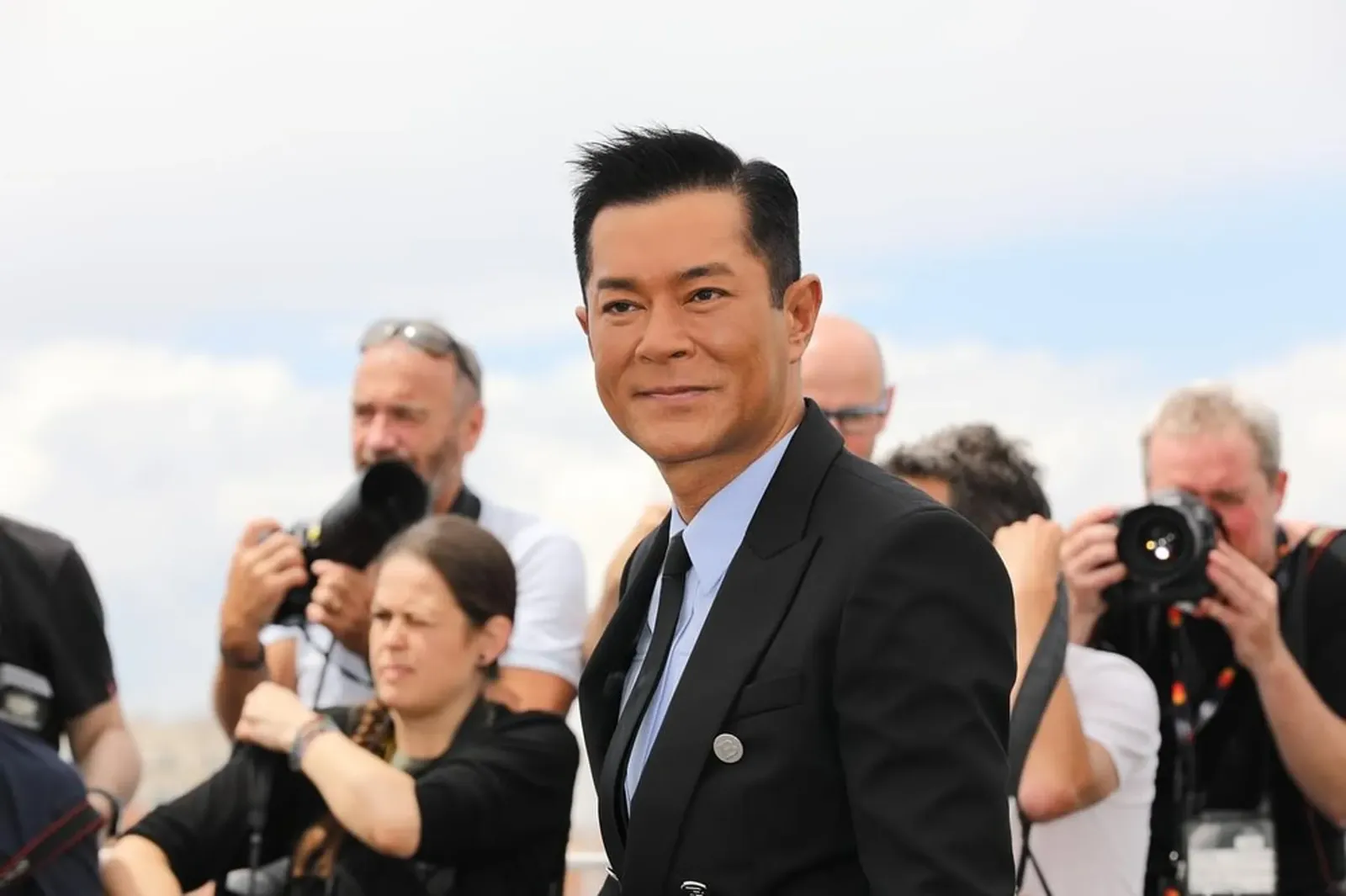 仗義藏真心／影帝走紅不忘本　豪捐15億助135所學校建校做公益