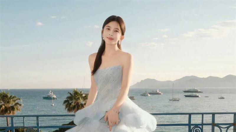 才高調示愛陳曉!女星突官宣戀情 「小12歲鮮肉」1招追愛成功