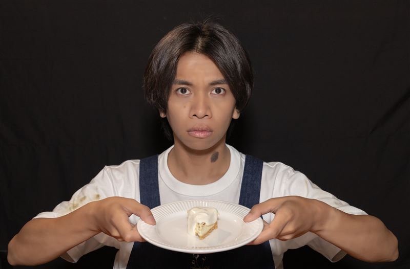 阿拉斯黑化成殺人犯 胎記「正式出道」!用可麗露追愛