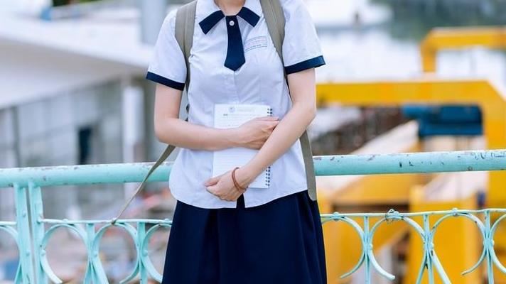 嫩妹直播被網友狂刷「膜」字洗版...真相曝光氣炸　痛批：太噁心