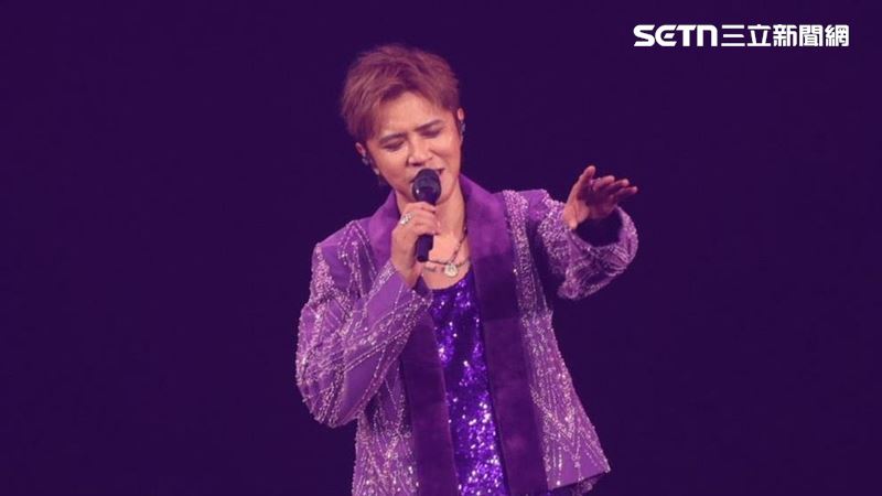 羅志祥唱一半怒中斷演唱會!點名台下粉絲這舉動 痛斥:忍氣吞聲到現在