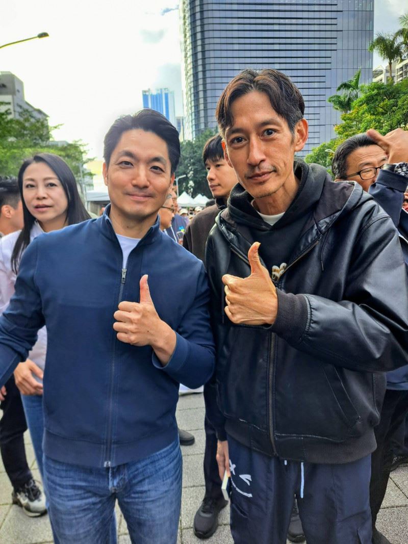 昔喪母脫序恍神全被拍 !唐治平暴瘦曬「同框蔣萬安照」 最新近況曝