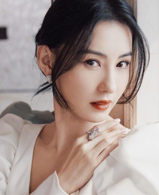 張柏芝爆剖腹產回家「半個人都沒有」！自救發炎傷口　她喊：真的沒有人