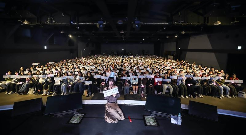 「宇宙少女」雪娥來台過生日!成員素顏照曝光 看應援淚崩:在一起就夠