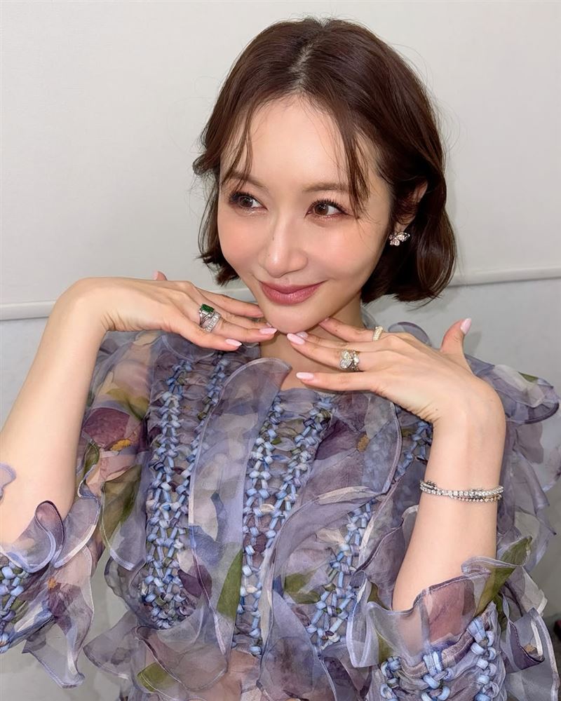 AKIRA前隊友超辣老婆慘了！「逃漏稅1.5億」遭國稅局告發　IG貼文成證據