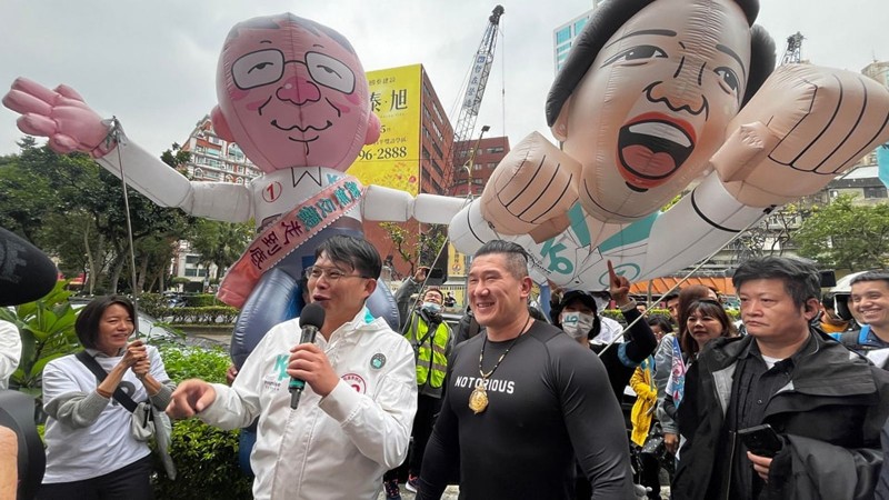 民眾黨訪日惹怒中網友…館長切割黃國昌急喊「表忠」：與我無關