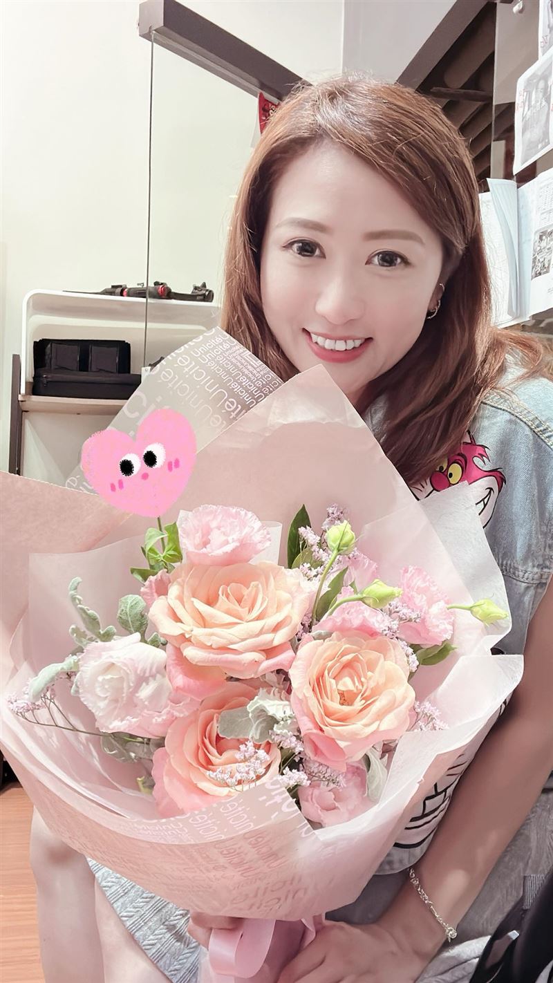 逸祥舊愛性生活不合離婚！突曬照「公開甜蜜互動」疑默認新戀情