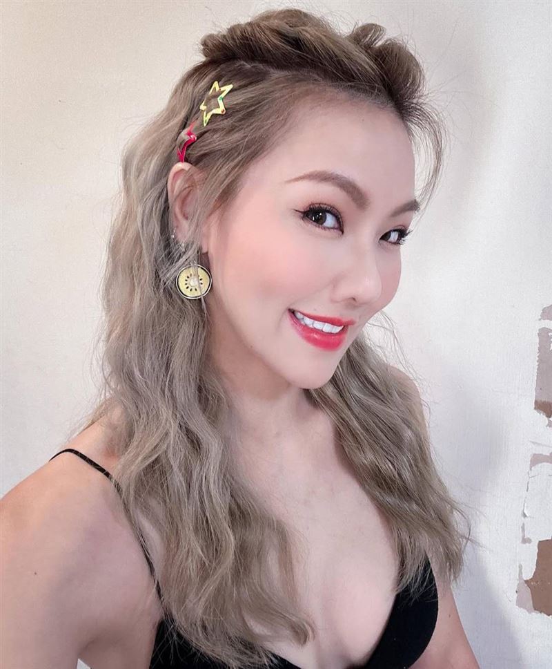 產後體態回不去！劉雨柔「真實身材曝光」　拒醫美放話：等著看我瘦