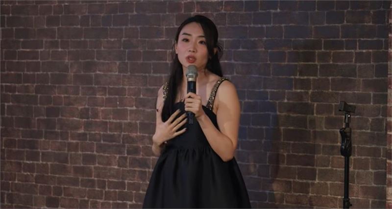 遭林妍霏酸私下叼著菸！李多慧首發聲：真的不喜歡抽菸　低沉嗓音網急勸