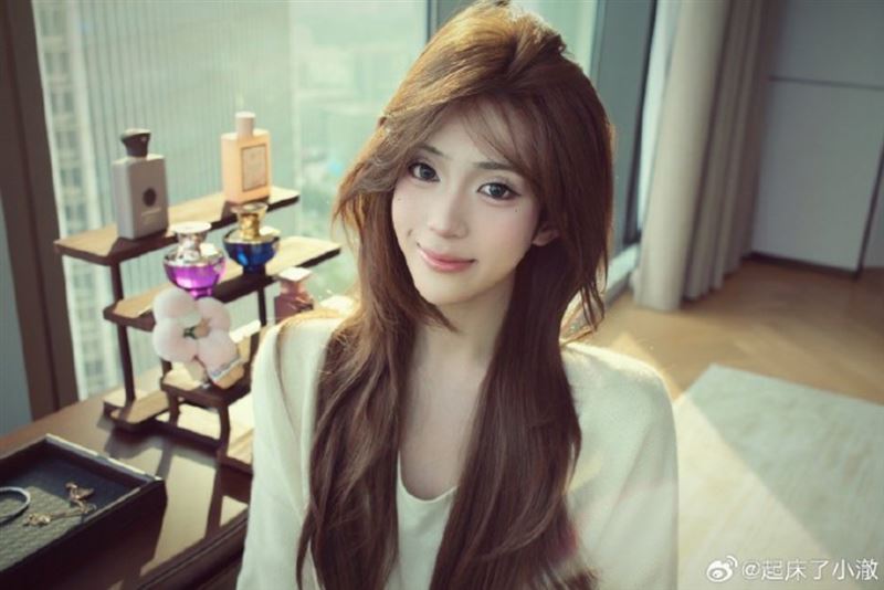 300萬網紅爆染愛滋！背長滿藤壺顆粒　友目睹驚悚一幕：以為螞蟻在爬