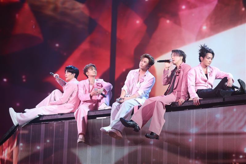 獨家／Energy小巨蛋「16蹲」偷動作？TORO沒跳真實原因　苦撐最後畫面曝